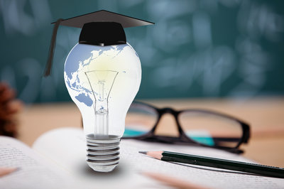 国外学历报考美国恩波利亚州立大学国际硕士容易通过吗？